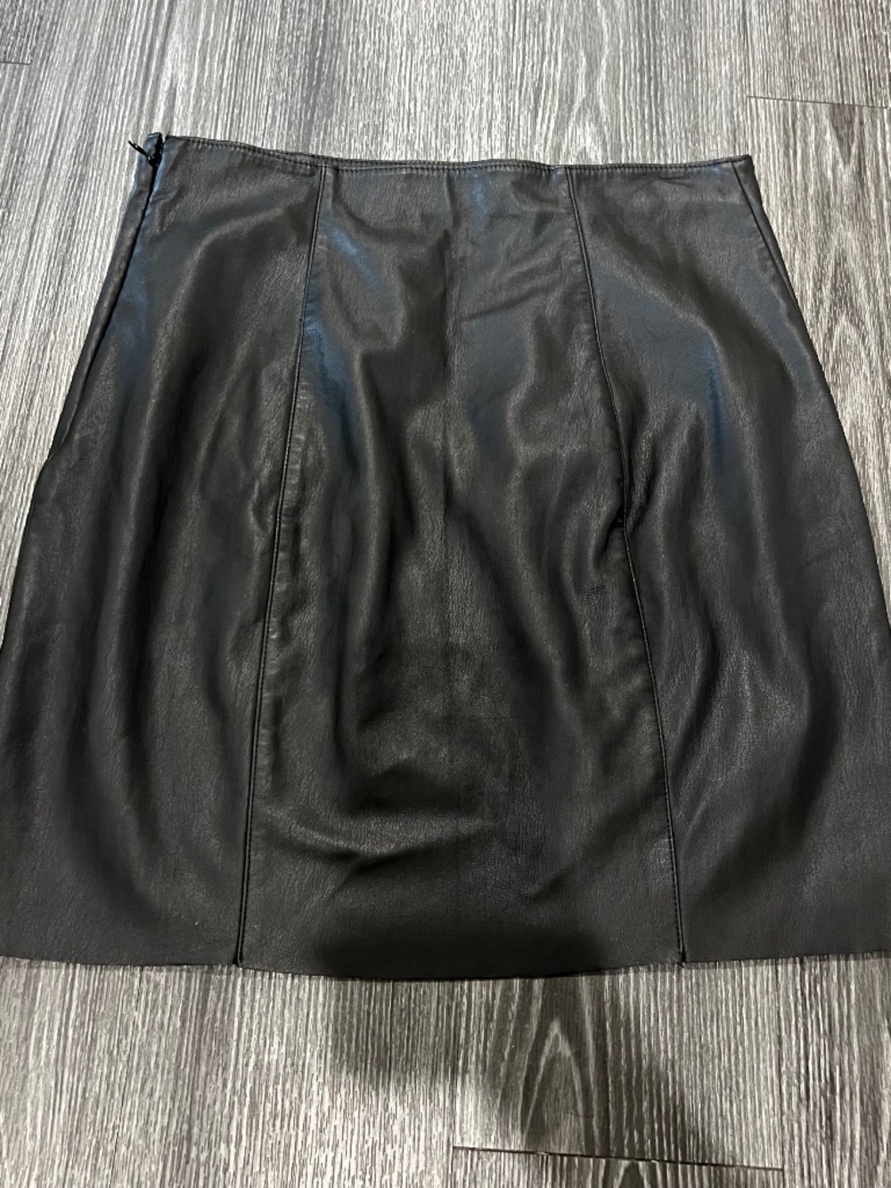 Express Black Faux Leather Mini Skirt – Women’s Size 8